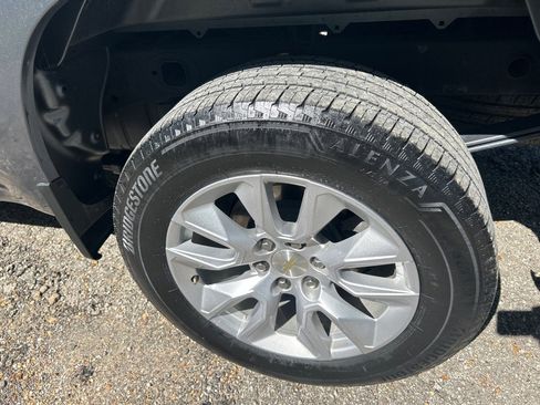 Used 2021 Chevrolet Silverado 1500 Custom AWD/4WD image 24