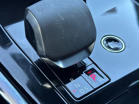 Used 2024 Land Rover Range Rover Sport Dynamic SE image 27