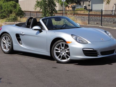 Used 2016 Porsche Boxster image 1