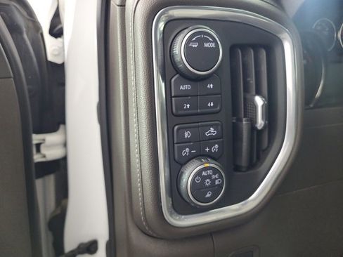 Used 2021 Chevrolet Silverado 1500 LTZ w/ LTZ Premium Package image 19