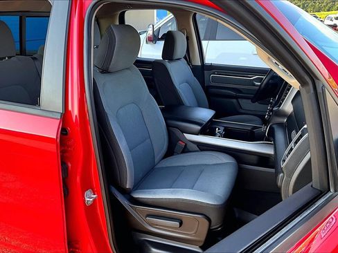 Used 2019 RAM 1500 Big Horn AWD/4WD image 7