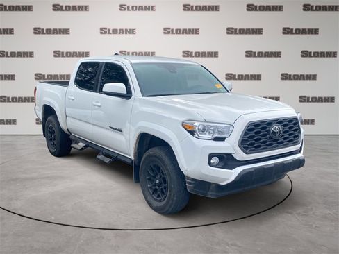 Used 2022 Toyota Tacoma SR5 image 2