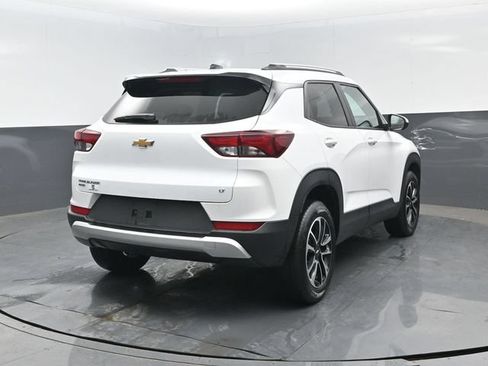 Used 2025 Chevrolet TrailBlazer LT AWD/4WD image 19