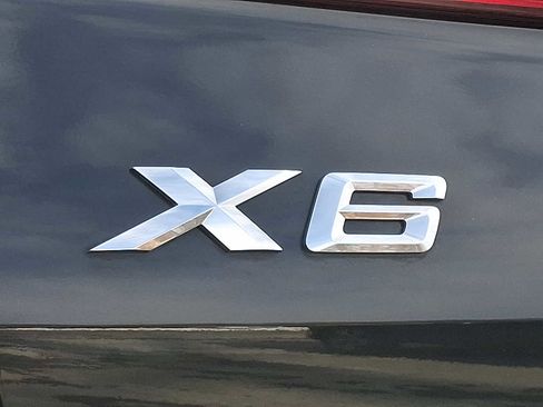 Used 2025 BMW X6 xDrive40i w/ Premium Package image 30