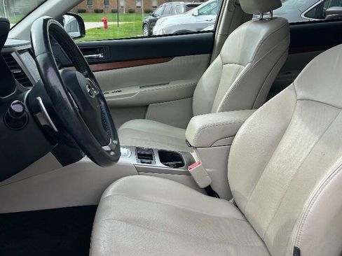 Used 2013 Subaru Outback 3.6R Limited image 9