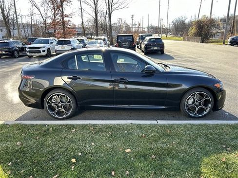 New 2025 Alfa Romeo Giulia AWD w/ Driving Assist Package image 9
