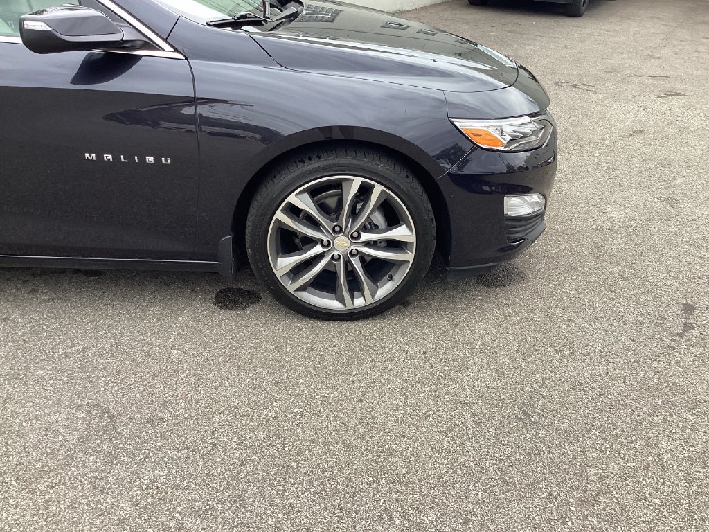 Used 2022 Chevrolet Malibu Premier FWD image 26