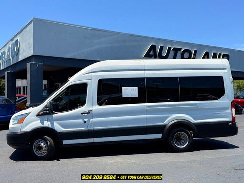 Used 2019 Ford Transit 350 XLT RWD image 4