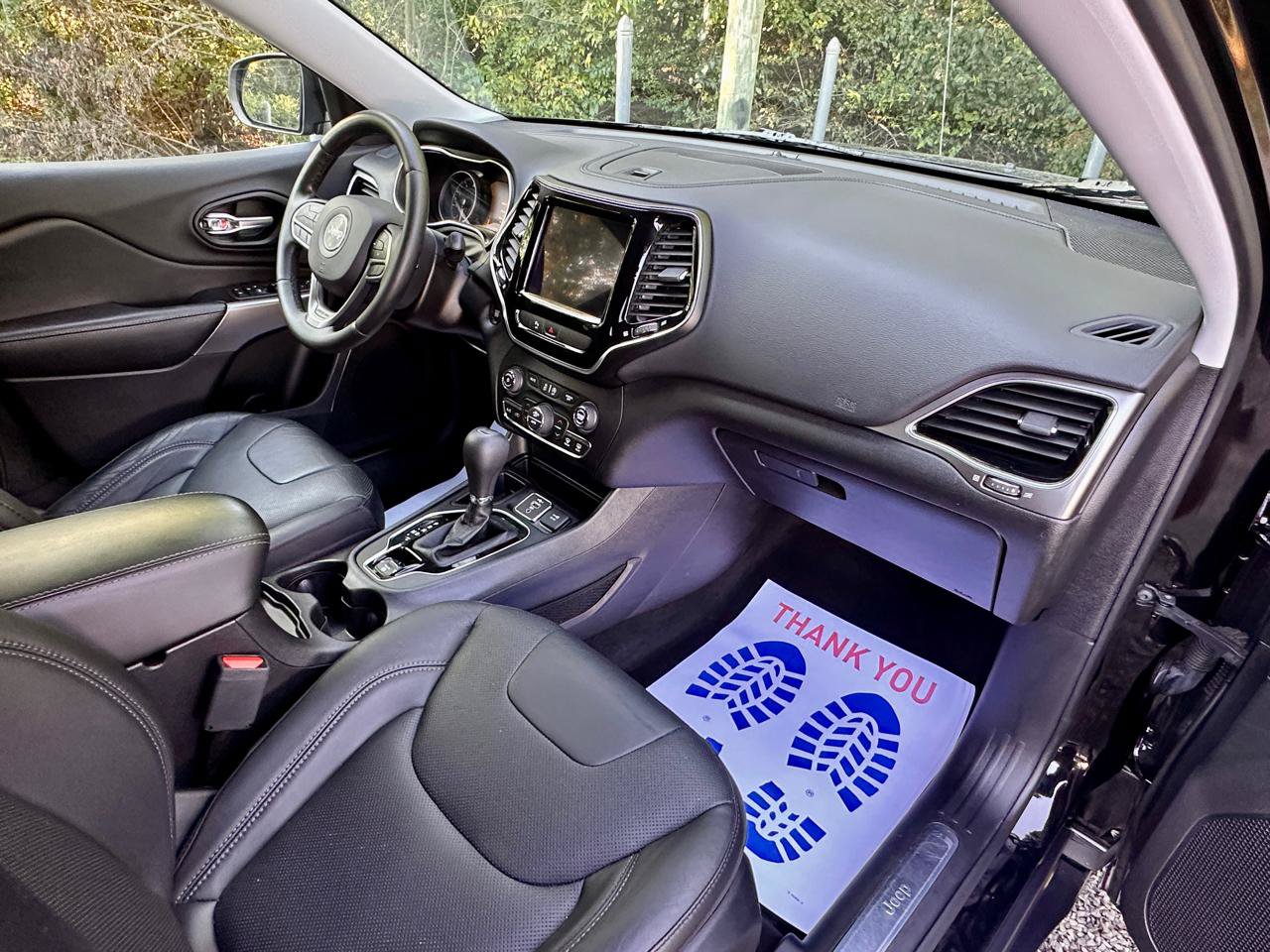 Used 2019 Jeep Cherokee Limited FWD image 35