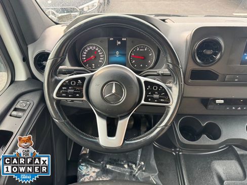 Used 2021 Mercedes-Benz Sprinter 3500 image 8
