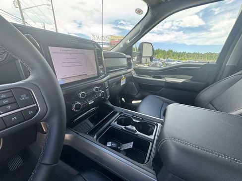 Used 2026 Ford F450 Lariat AWD/4WD image 17