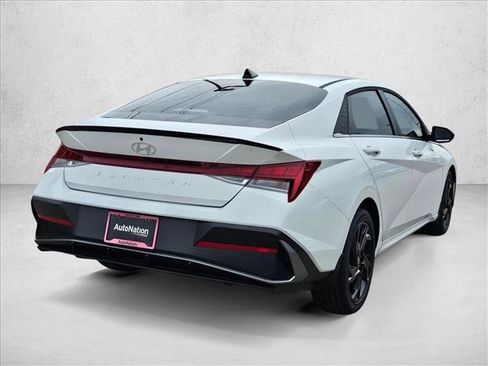 New 2026 Hyundai Elantra SEL Sport Premium FWD image 2