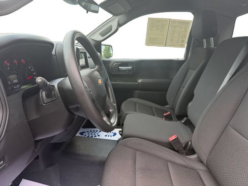 Used 2025 Chevrolet Silverado 1500 W/T RWD image 9