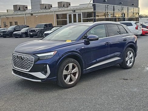 Used 2023 Audi Q4 e-tron Premium Plus w/ Premium Plus image 15