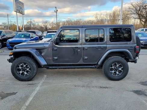 Used 2018 Jeep Wrangler Unlimited Rubicon w/ Dual Top Group AWD/4WD image 4