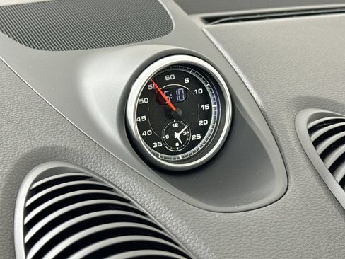 Certified 2024 Porsche 718 Boxster S RWD image 17