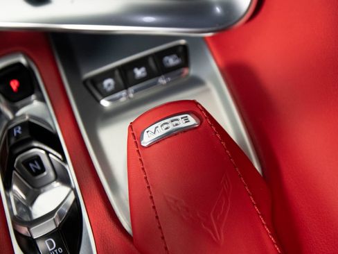 Used 2021 Chevrolet Corvette Stingray Preferred Cpe w/ Engine Appearance Package RWD image 22