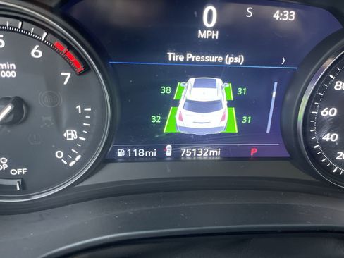 Used 2021 Cadillac XT5 Premium Luxury image 12