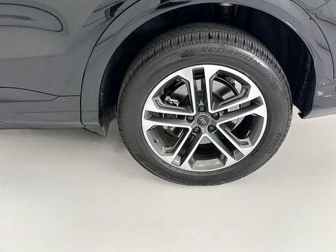 Used 2025 Audi Q5 Premium AWD/4WD image 30