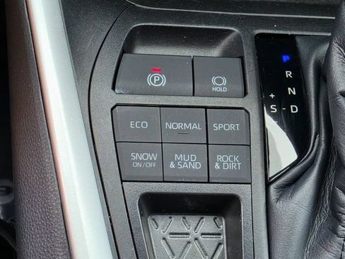 Used 2023 Toyota RAV4 XLE Premium AWD/4WD image 26