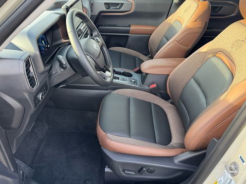 New 2025 Ford Bronco Sport Outer Banks w/ Outer Banks Tech Package+ AWD/4WD image 8