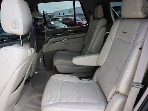 Used 2021 Cadillac Escalade Premium Luxury Platinum image 26