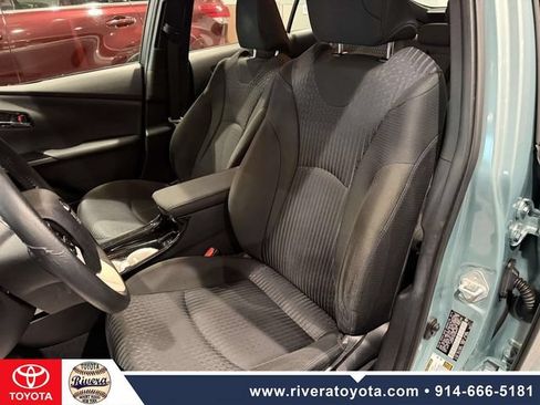 Used 2016 Toyota Prius Three FWD image 9