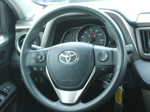 Used 2015 Toyota RAV4 LE image 12