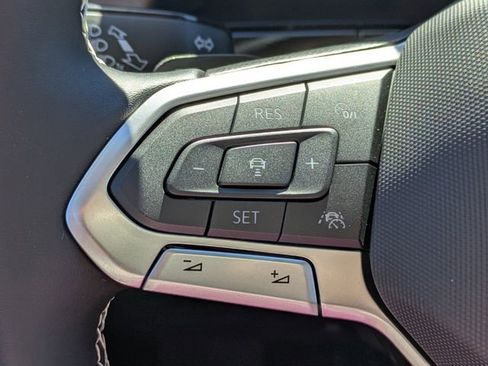 New 2026 Volkswagen Atlas SE FWD image 27