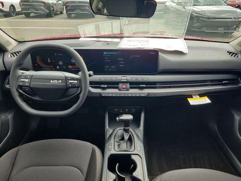 New 2026 Kia K4 LXS image 16