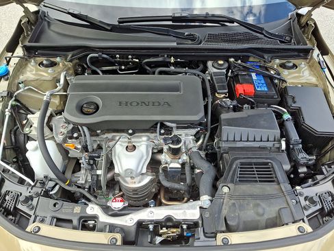 Used 2025 Honda Civic Sport image 29