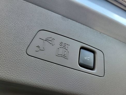 Certified 2022 Lincoln Corsair FWD w/ Premium Package image 11