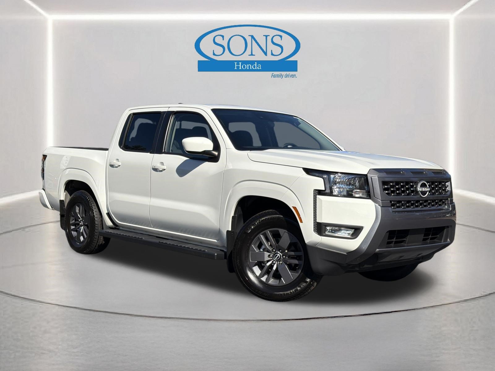 Used 2025 Nissan Frontier SV w/ SV Convenience Package RWD image 1