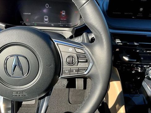 Used 2024 Acura MDX SH-AWD w/ Technology Package image 18