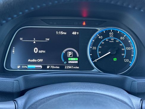 Used 2022 Nissan Leaf SV image 28