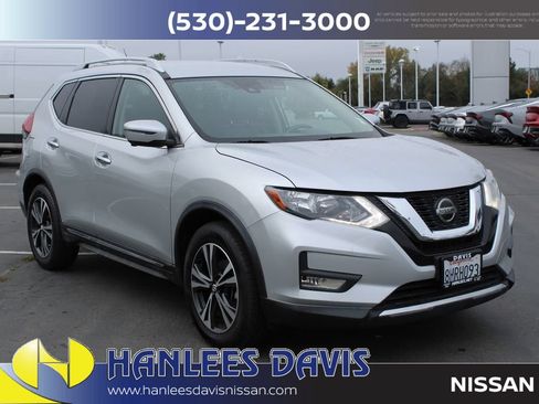 Used 2018 Nissan Rogue SL FWD image 5