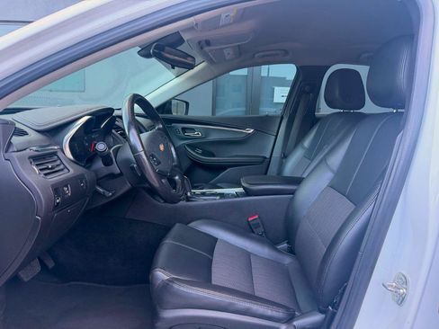 Used 2020 Chevrolet Impala LT FWD image 14