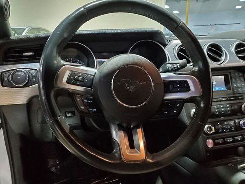 Used 2018 Ford Mustang GT image 23