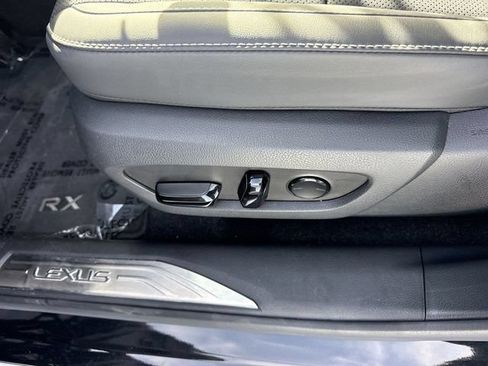 Used 2025 Lexus RX 350 Premium w/ Accessory Package (Z1) FWD image 12