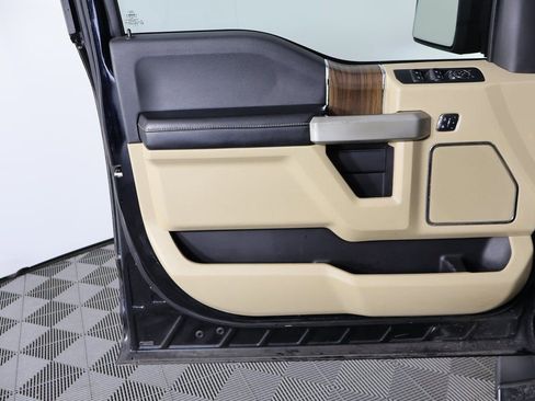 Used 2016 Ford F150 Lariat w/ Equipment Group 502A Luxury image 12