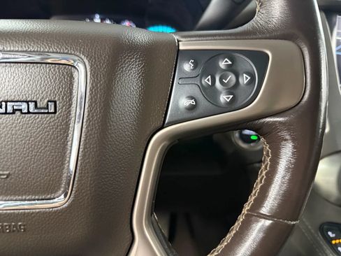 Used 2019 GMC Yukon XL Denali w/ Denali Ultimate Package AWD/4WD image 21