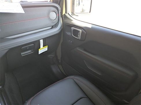 New 2026 Jeep Wrangler Unlimited Rubicon image 17