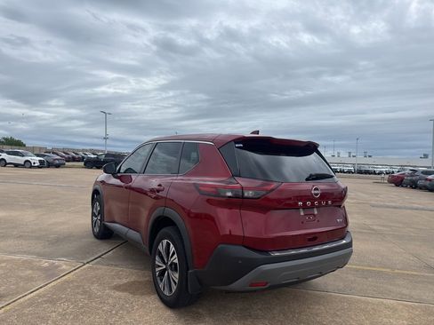 Used 2022 Nissan Rogue SV FWD image 14