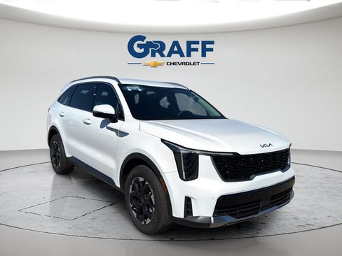 Used 2025 Kia Sorento S FWD image 11