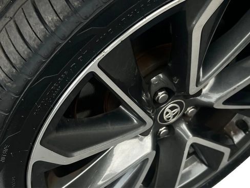 Used 2020 Toyota Corolla SE FWD image 39
