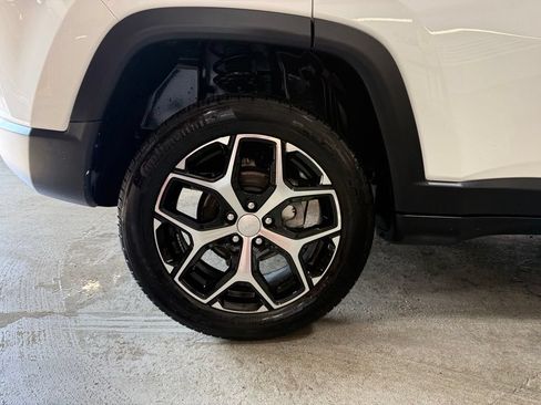 Used 2024 Jeep Compass Limited AWD/4WD image 39