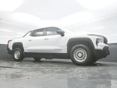 Used 2024 Chevrolet Silverado EV W/T image 29