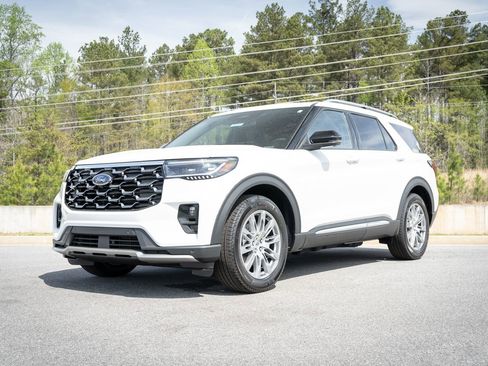 New 2026 Ford Explorer Platinum RWD image 10