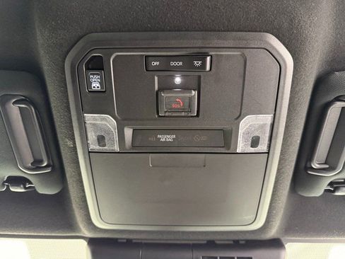 Used 2025 Toyota 4Runner TRD Off-Road image 30