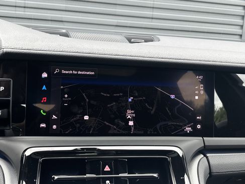 Certified 2025 Porsche Panamera image 31